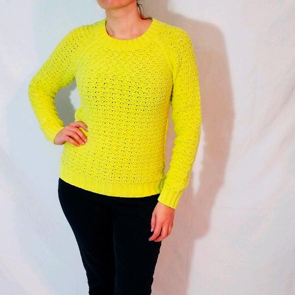 Sweaters - Beautiful woman's knitted sweater